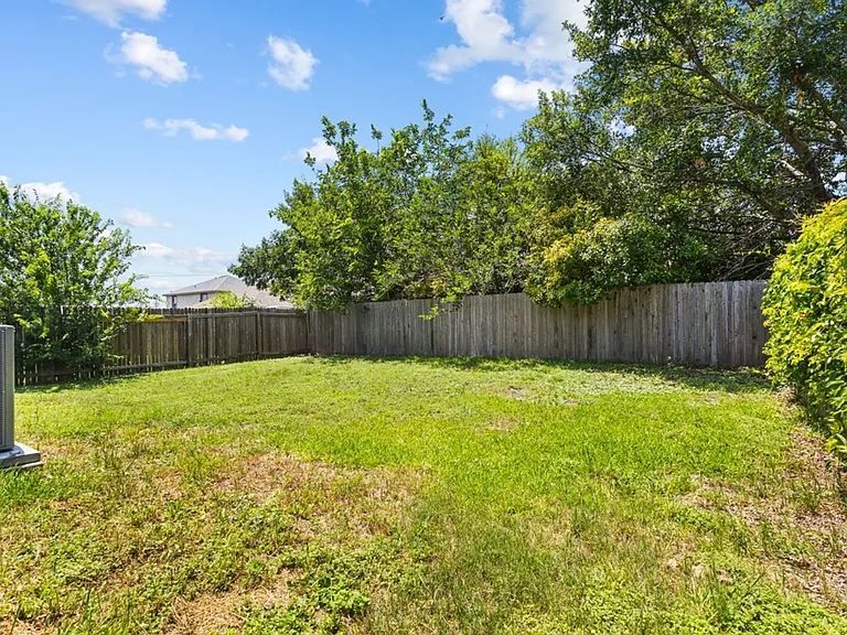 10622 N Shaenridge — Photo 24