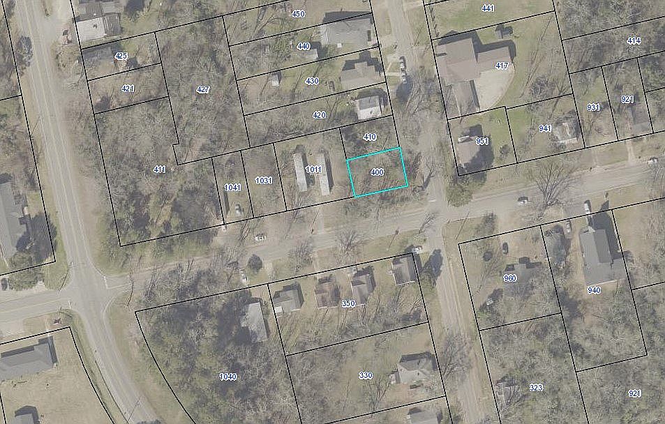 2nd image of 400 N Pickens St