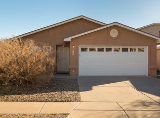560 94th St SW, Albuquerque, NM 87121
