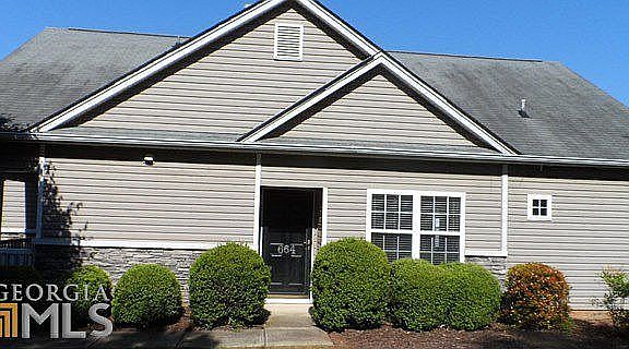 2nd image of 664 W Oaks Dr