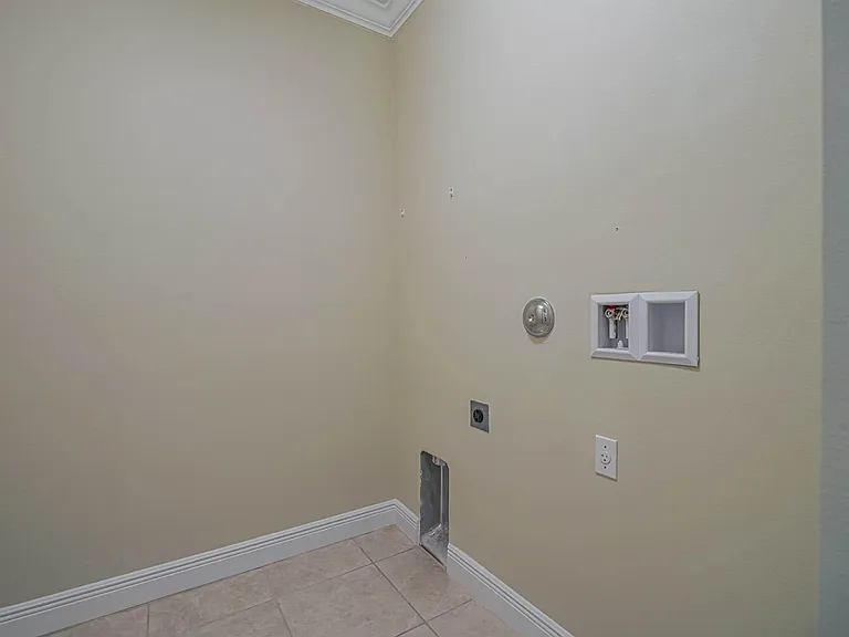 2529 Bella Vista Cir — Photo 24