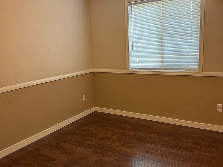 24885 Spare Ln — Photo 20