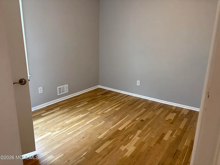 19 Lennox Ave — Photo 7