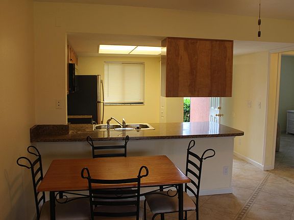 Dining area/Kitchen