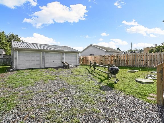5th image of 7531 Pony Cove Ln