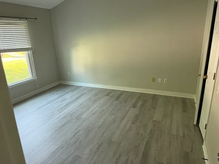 1619 Kirkgate Ln — Photo 11