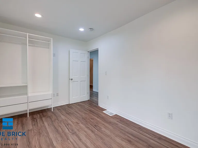1223 N Bronson Ave — Photo 10