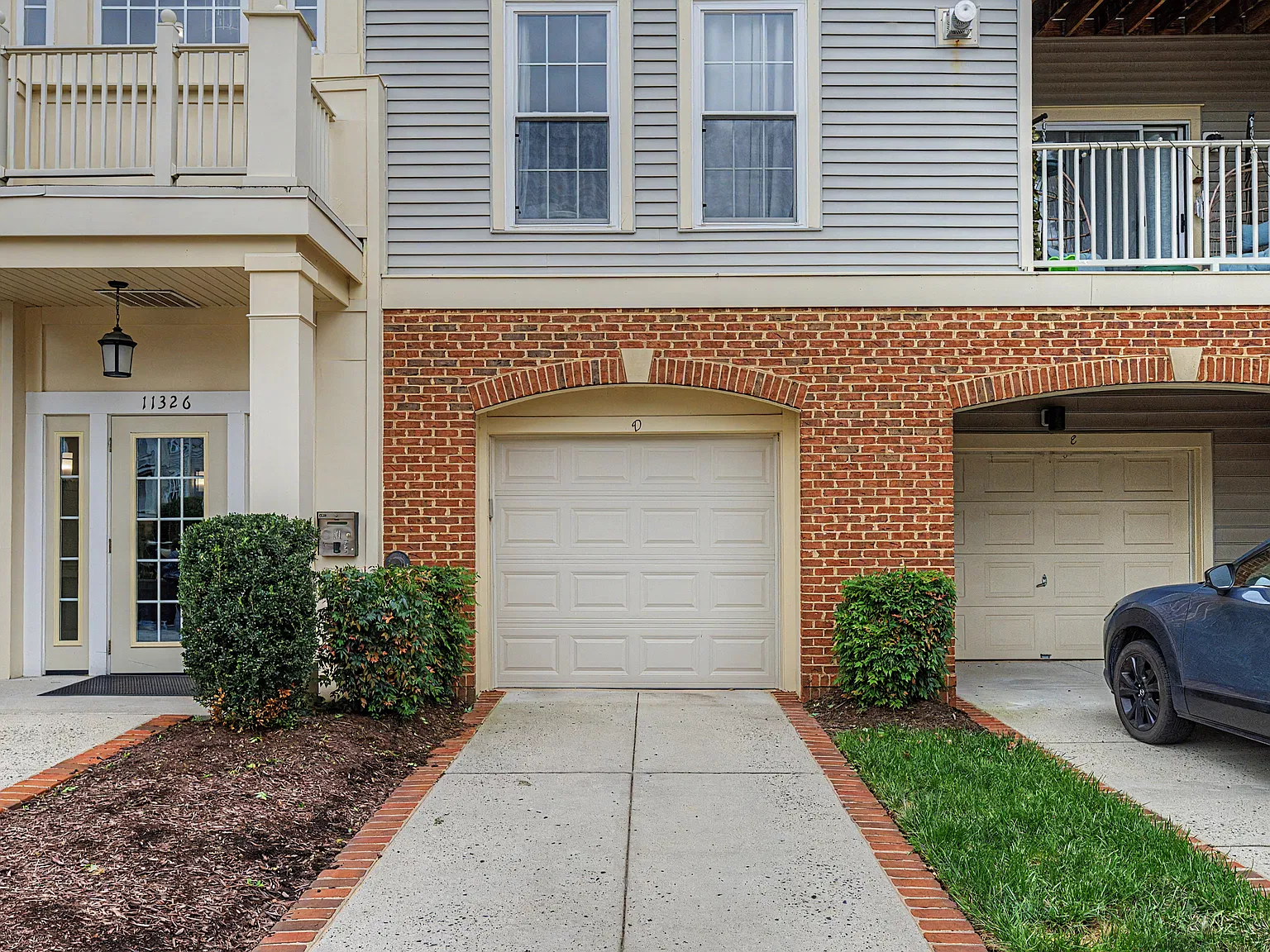 2 bed, 1501 sqft, $2,700 — Photo 2