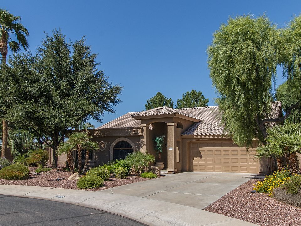 1st image of 2610 E Arabian Dr