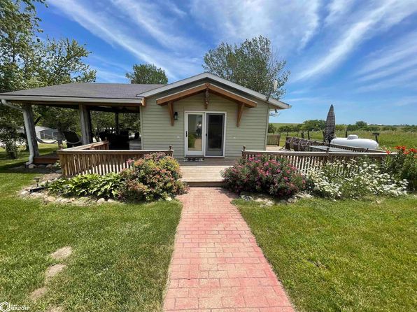 5370 Wells Fargo Trl, Melrose, IA 52569