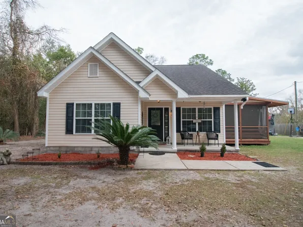 217 Pinckney Dr, Folkston, GA 31537