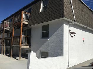 1206 Vattier St, Manhattan, KS 66502
