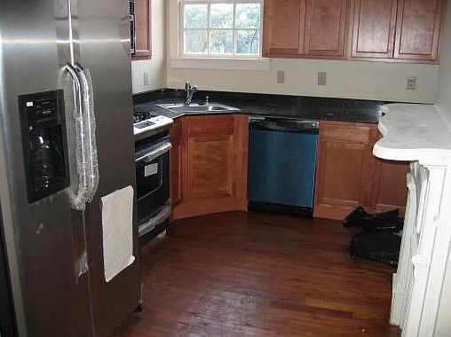 2nd image of 2818 Constance St APT 6