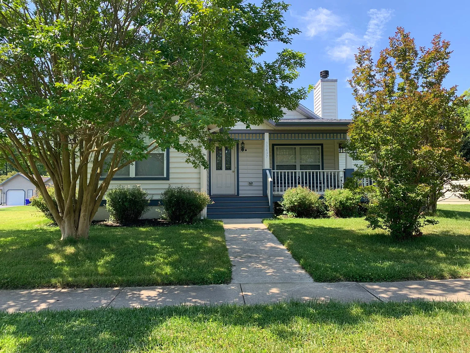 3 bed, 1655 sqft, $2,500 — Photo 2