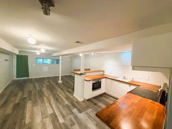 732 Kenyon St NW, Washington, DC