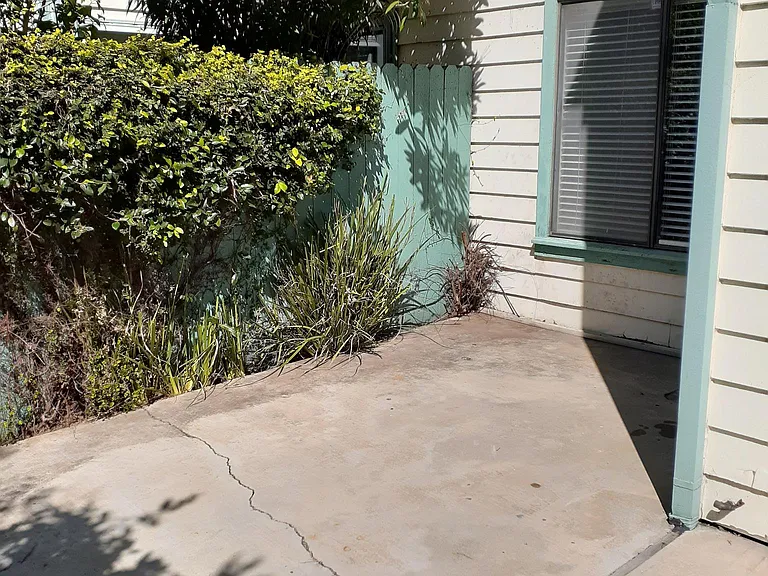 20543 S Vermont Ave #7 — Photo 41