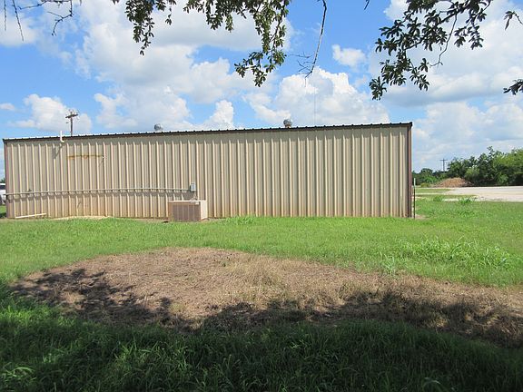5th image of 6623 State Highway 304