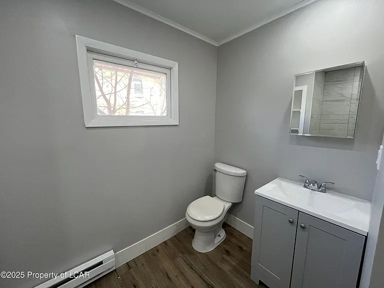 49 W Center Ave — Photo 3