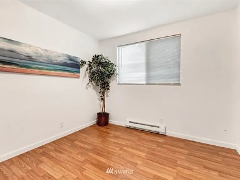 1417 Grand Ave — Photo 14