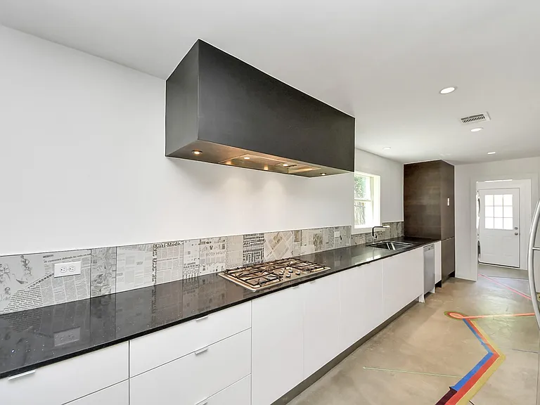 7610 Highmeadow Dr — Photo 20