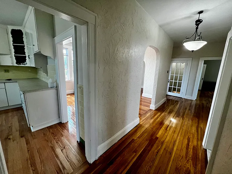 169 Campbell Ave #3 — Photo 10