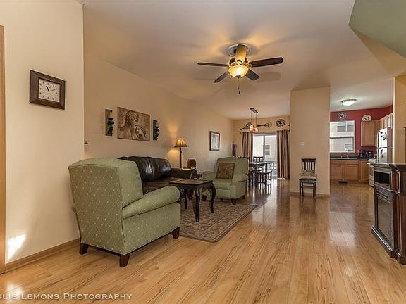 3rd image of 1480 Cambria Dr #212-4