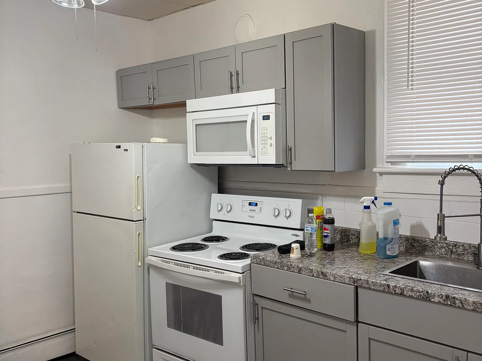 1 bed, 500 sqft, $895 — Photo 1