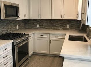 307 Waverley St APT 4, Menlo Park, CA 94025