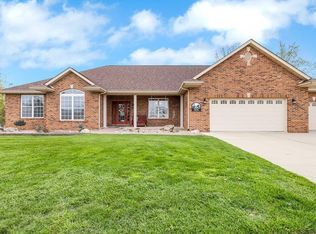 304 Wood Duck Ct, Waterloo, IL 62298