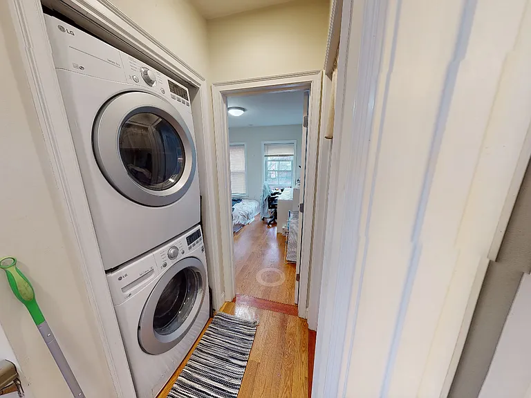 106 Hammond St #3A — Photo 4