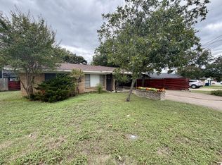 1725 1st St, Kerrville, TX 78028