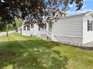 70 Caddy Dr, Salem, NH 03079
