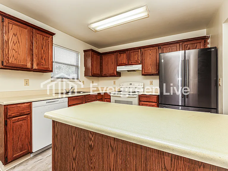 6923 Shull Rd — Photo 7