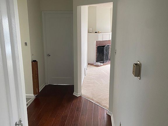 4th image of 2706 42nd Ave