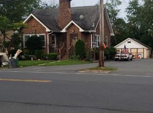 33 Wilson Ave, Manalapan, NJ 07726