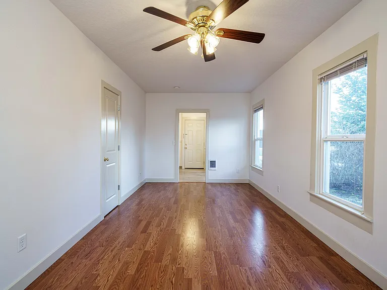 2703 E 8th St #1 — Photo 6