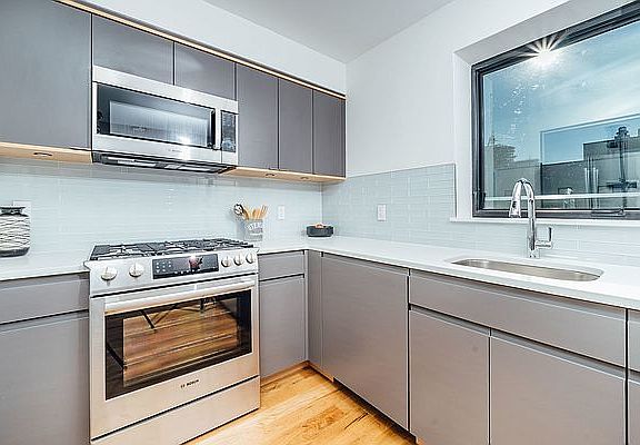 3rd image of 111 Clarkson Ave Penthouse A