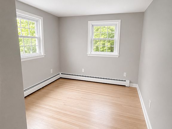 5th image of 61-61A Graham Rd #1