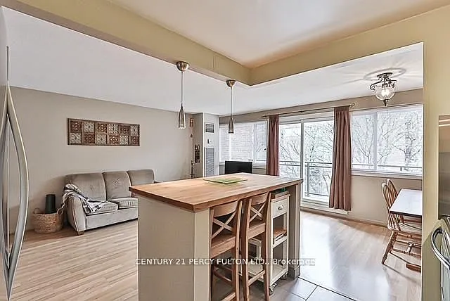 16 Elgin St #271 — Photo 6