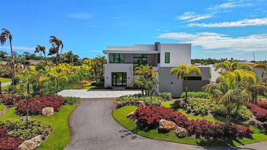 5 bed, 7.0 bath, 4380 sqft, $45,000 — Photo 1