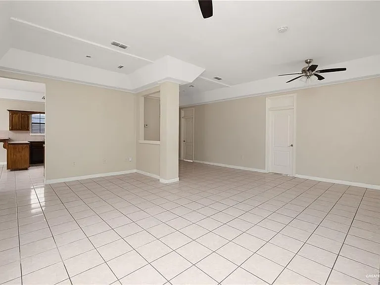 104 N Paseo Del Rey St — Photo 5
