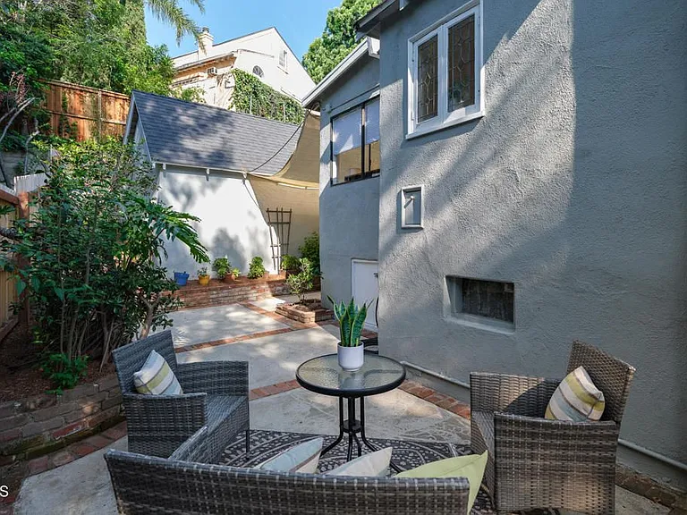 501 Fremont Ln — Photo 26