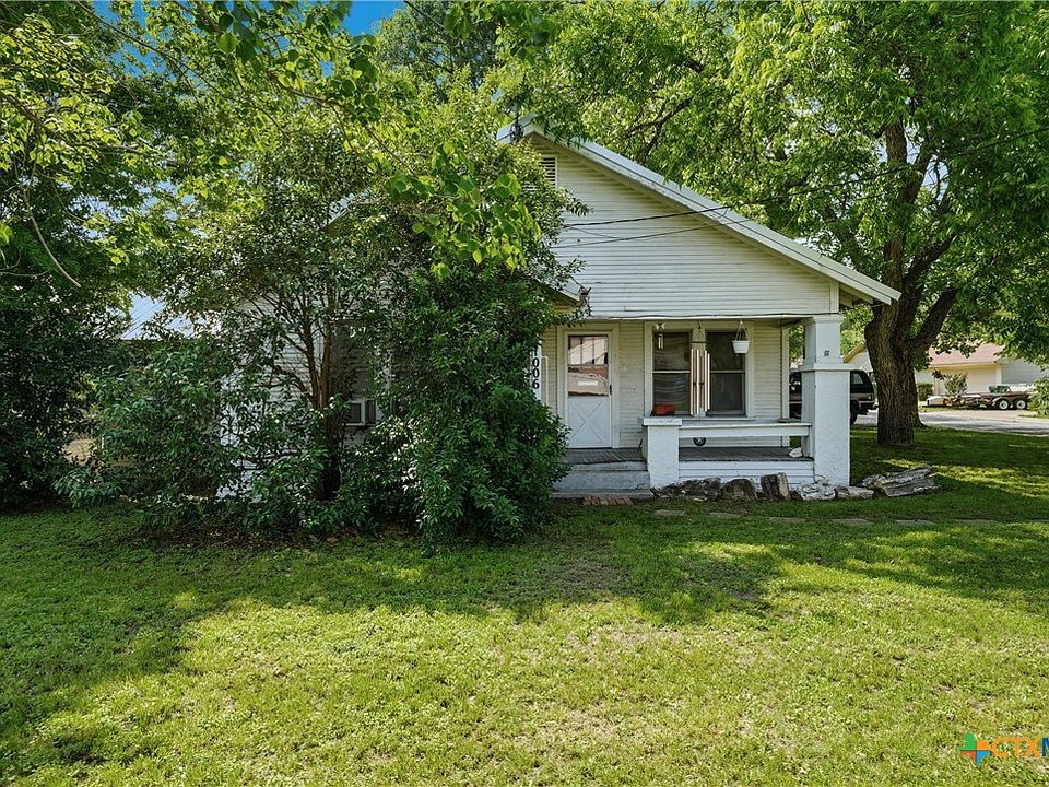 1st image of 1006 N Fannin Ave