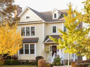 2028 Elmwood Ave, Wilmette, IL