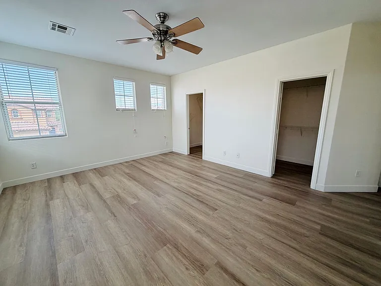 8688 Mesquite Hills St — Photo 12