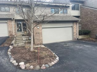 35 Brook Ln, Palos Park, IL 60464