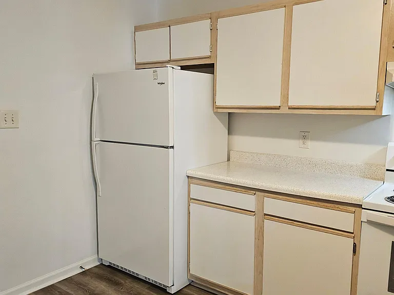 211 Mesa Ln — Photo 10