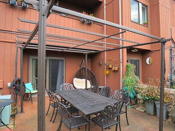 2nd image of 156 Stonegate Dr