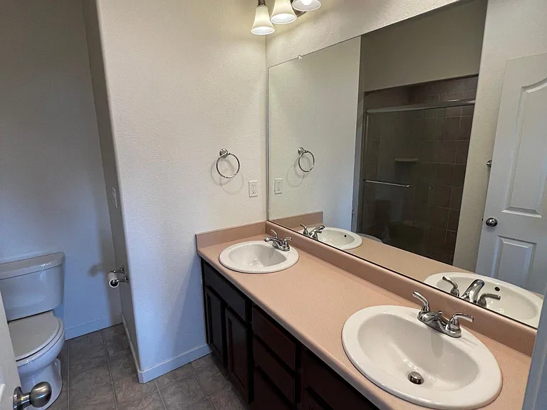 4458 Elegant St — Photo 10