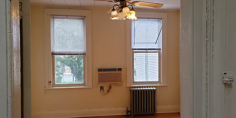 Rented by MCR Realty | media 19